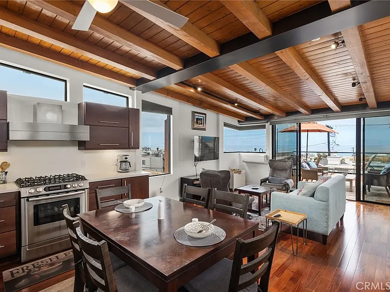 925 Monterey Blvd — Photo 18