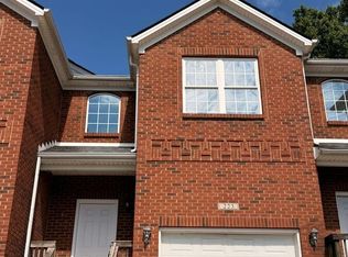 223 Ridgewood Dr, Nicholasville, KY 40356