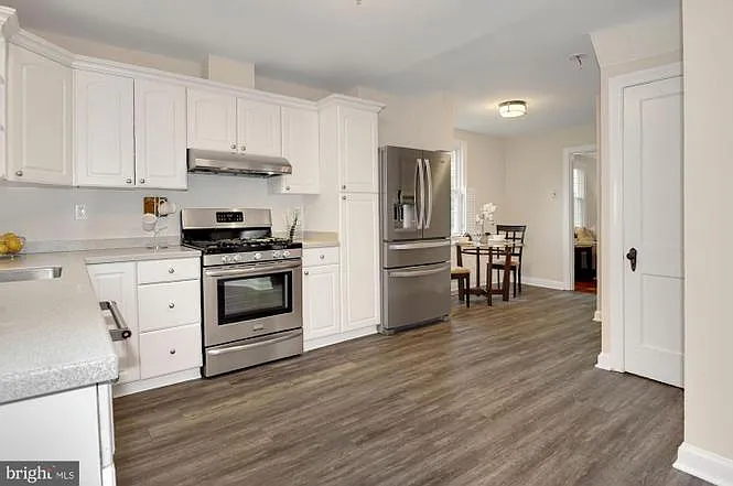 3710 Burrows Ave — Photo 15