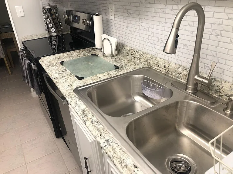 405 N High Point Blvd #C — Photo 8