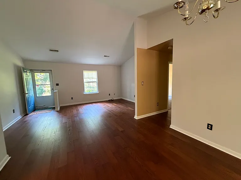137 Snapdragon Rd — Photo 7