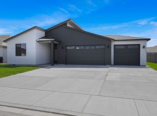 8610 Ashen Dr, Pasco, WA 99301