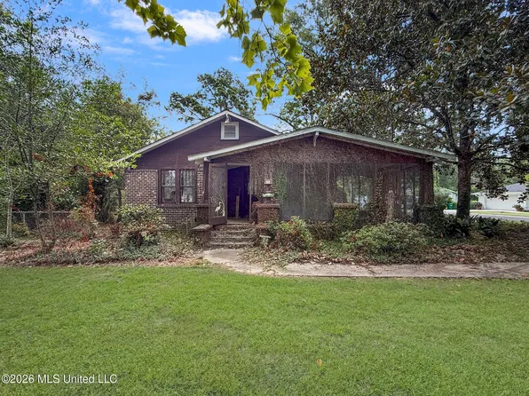 500 Pine St, Picayune, MS 39466