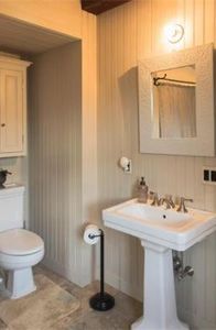 6 Tucker St, Marblehead, MA, 01945