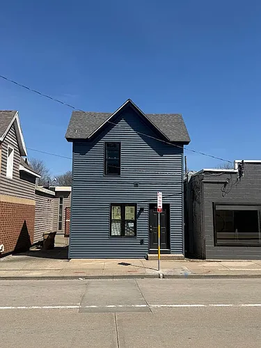 1035 S Park St Photo 1