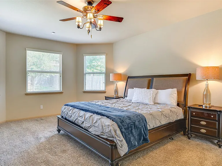 8470 Coral Cove Pass Ln — Photo 14