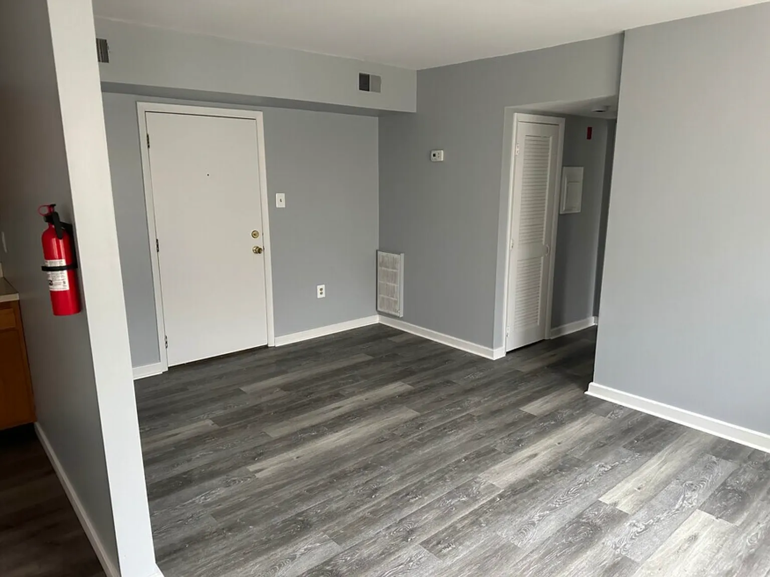800 N Adams St. — Photo 2