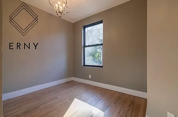 Rented by ERNY LLC | media 23
