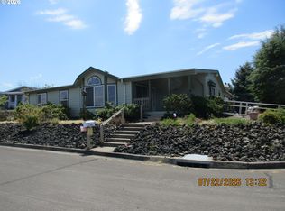 482 Highland Vista Ln, Roseburg, OR 97471