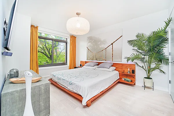 Rented by Compass | media 20