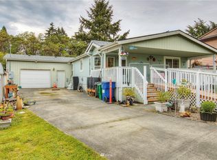 806 SW 124th St, Burien, WA 98146
