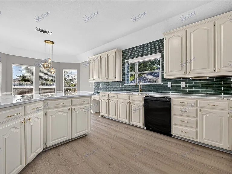 305 Brazil Dr — Photo 14
