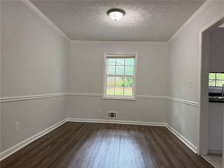 4960 Cold Springs Dr NW — Photo 4