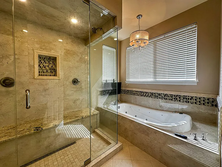 7856 Stonedale Dr — Photo 39