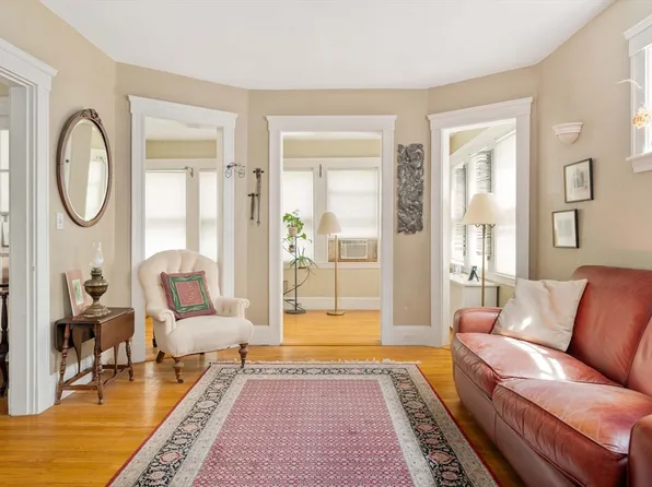 45 Lee St #1, Cambridge, MA 02139