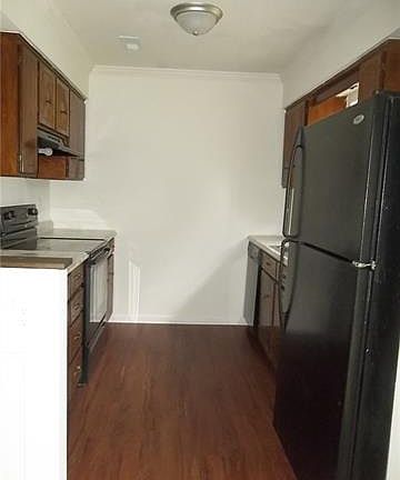 5th image of 6301 Blue Jay Ln