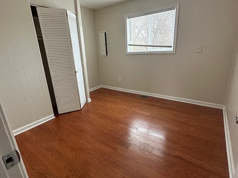 2705 Peachcrest St — Photo 4