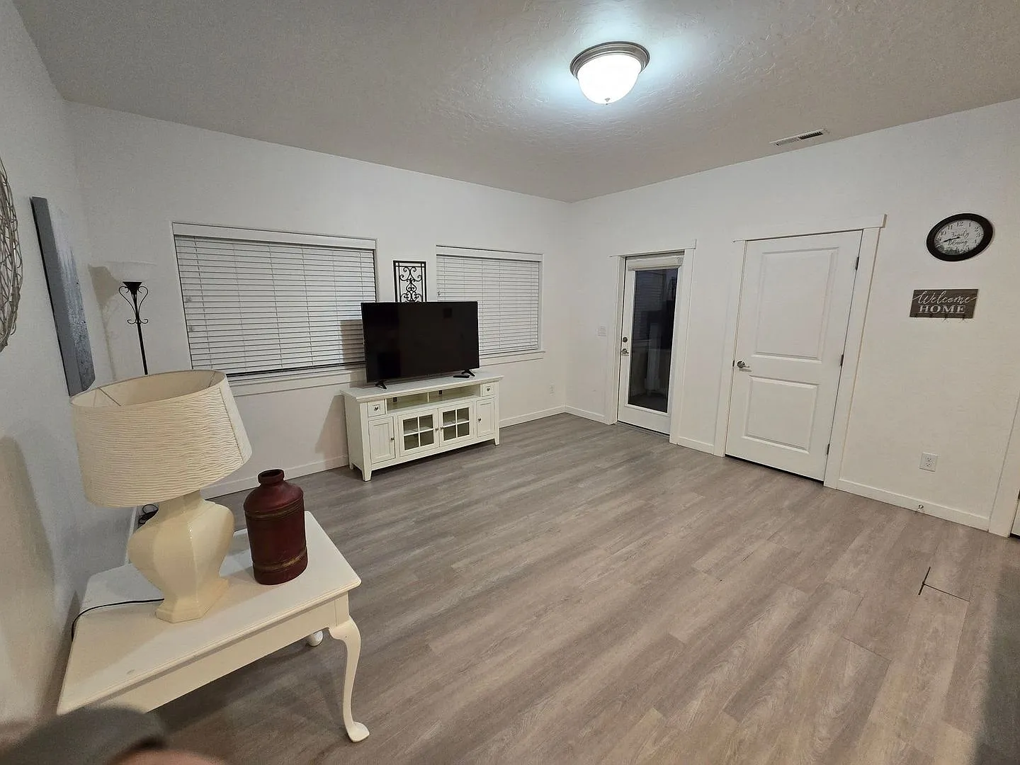 5566 Cherry Lane — Photo 2