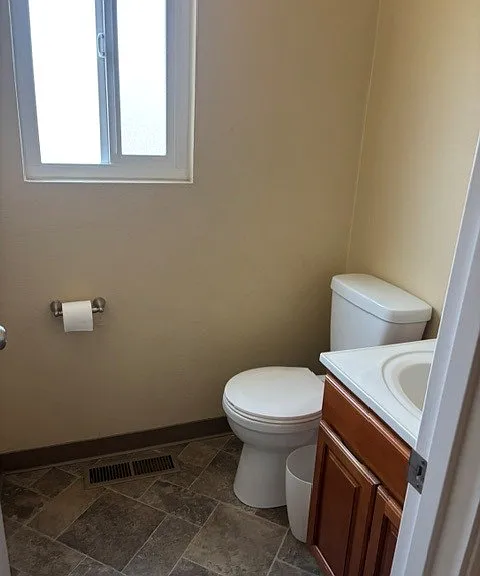 1520 Monterey Dr — Photo 7