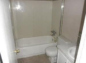 4th image of 420 N Kendall Dr