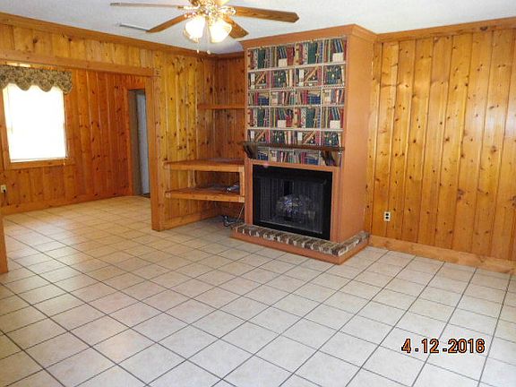 4th image of 130 Woodlawn Dr
