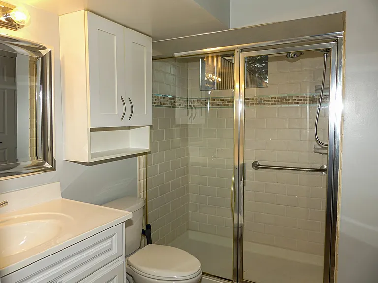 903 Crestview Dr — Photo 18