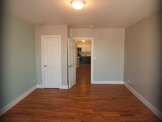 Rented by Joel Weisz, LREB | media 8
