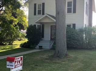 222 S Main St, Ithaca, MI 48847