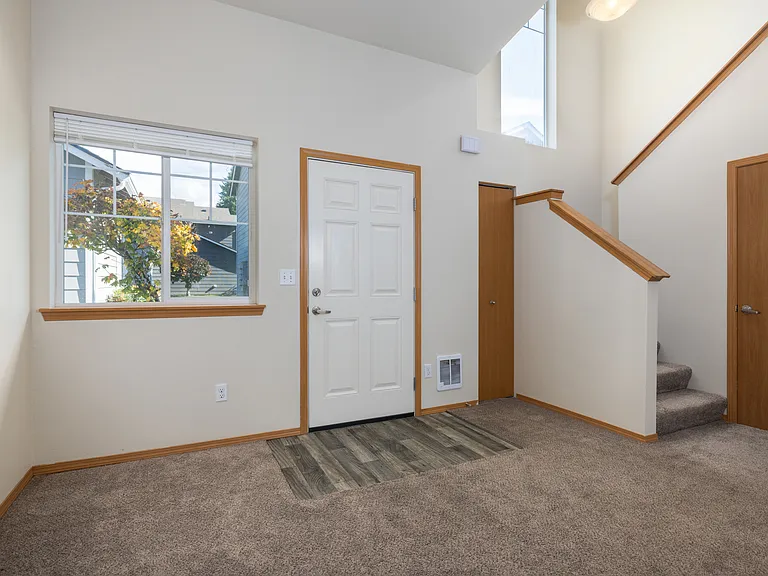 Chelsea Village Townhomes — Photo 5