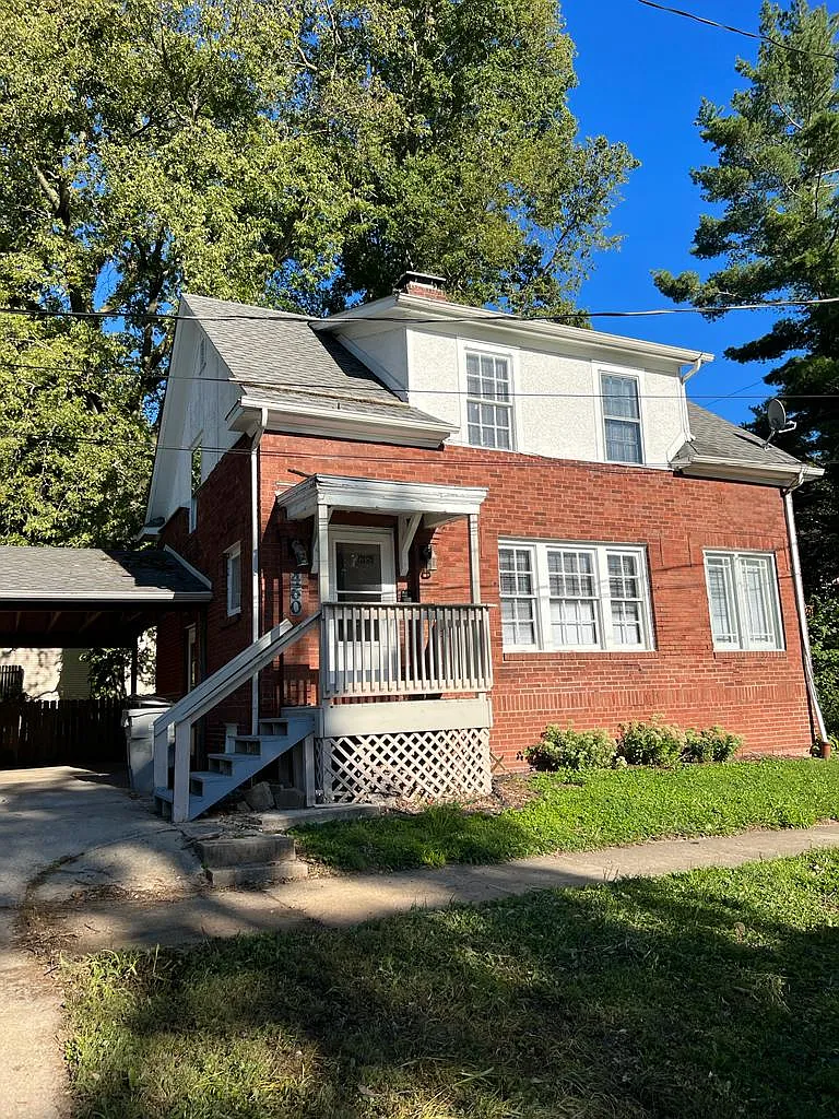 3 bed, 1.5 bath, 1080 sqft, $1,195 — Photo 1