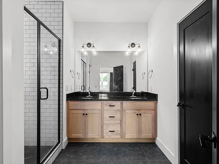 408 Farris Ave — Photo 17