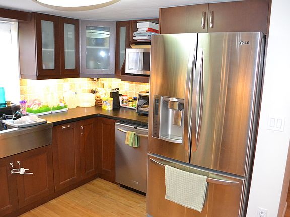 3rd image of 2601 Tigertail Ave #1