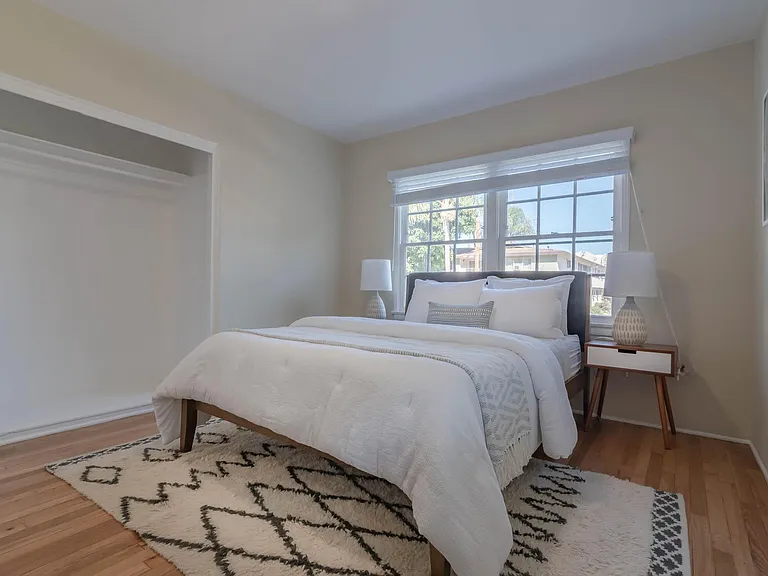 14858 1/4 Dickens St — Photo 13