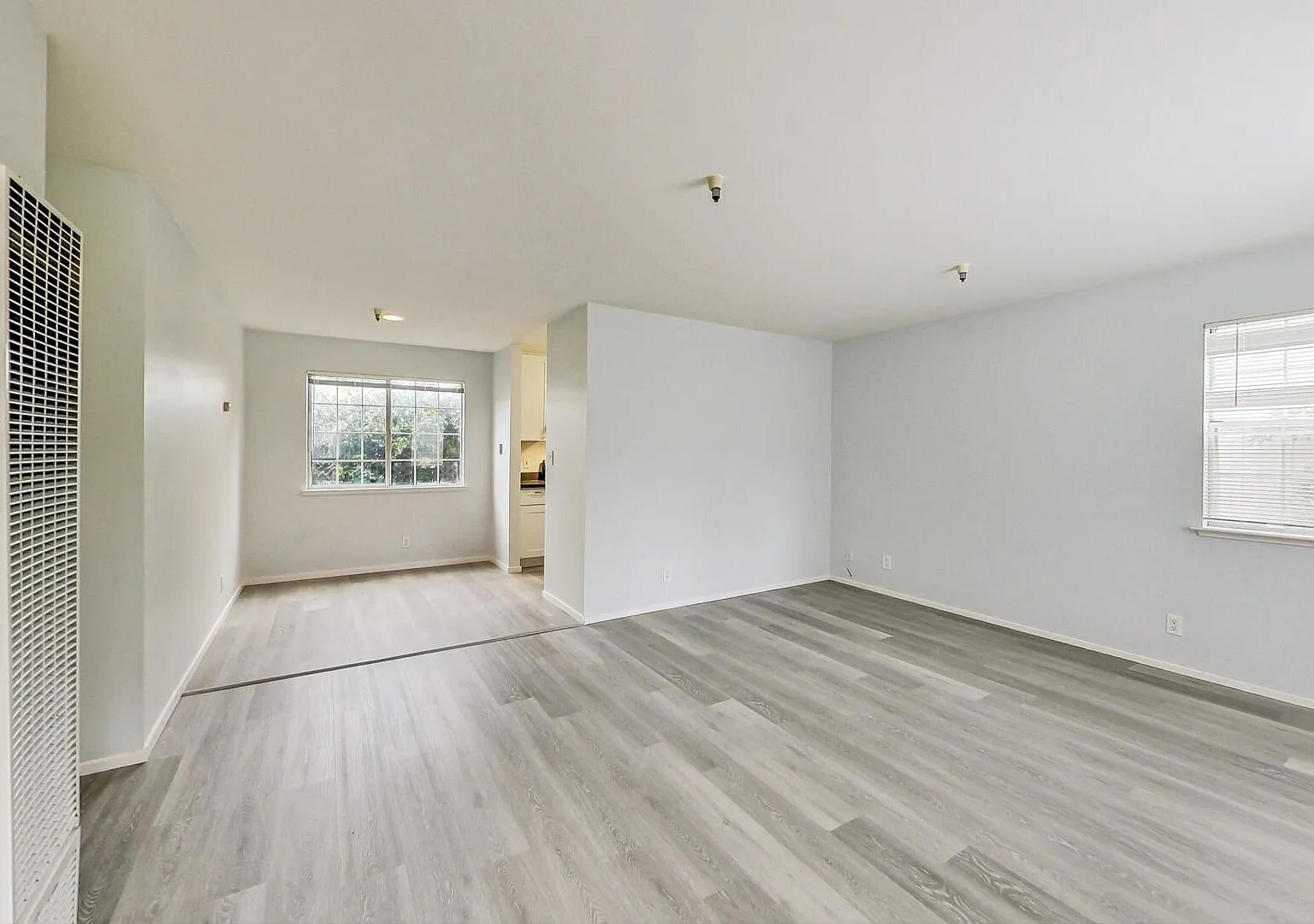 Beautifully Renovated 3BD/1BA in Oakland's Sausal Creek Neighborhood — Photo 2