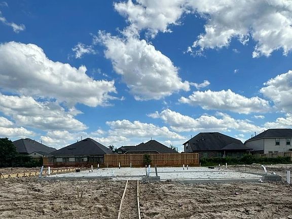 Construction progress - 3264 Bright Maple Drive