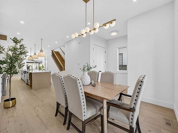 5th image of 1011 N 18th Ave NW