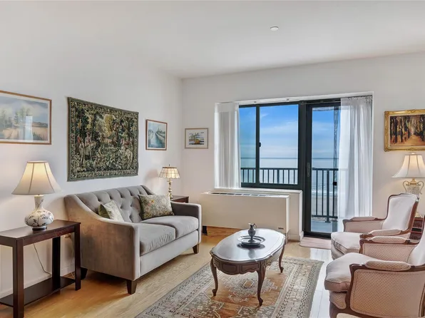 136 Beach 117th Street #6K, Rockaway Park, NY 11694