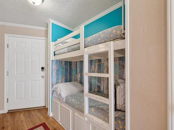 4th image of 6102 Seawall Blvd #120