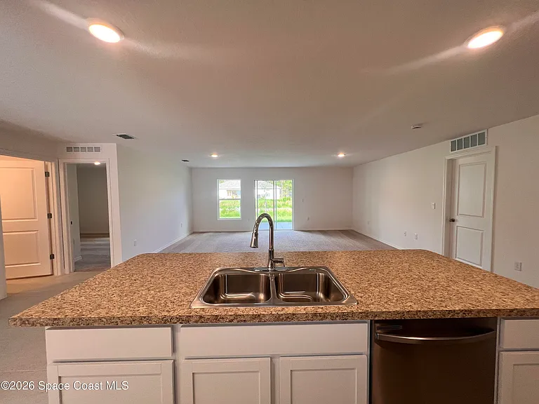 340 Wendover Rd SW — Photo 8