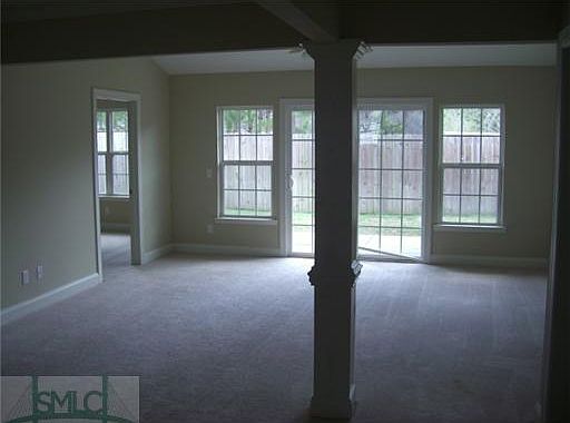 3rd image of 3 Villas Of Garrard Dr