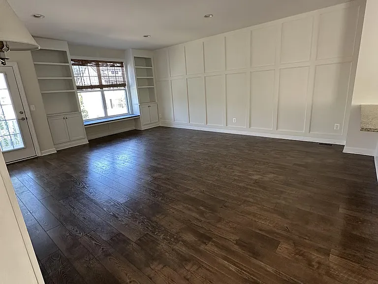 2436 Winthrop Dr — Photo 9