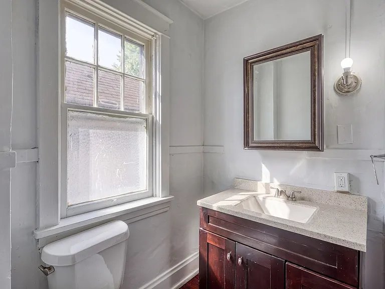 339 Emerald St — Photo 14