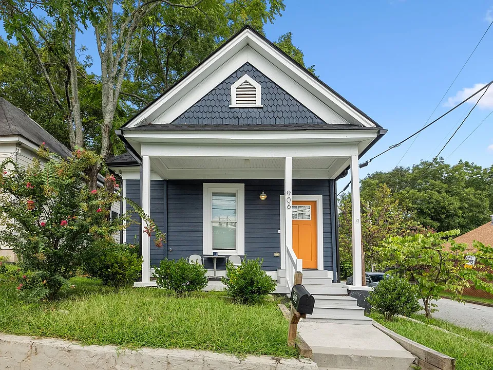 906 Allene Ave SW