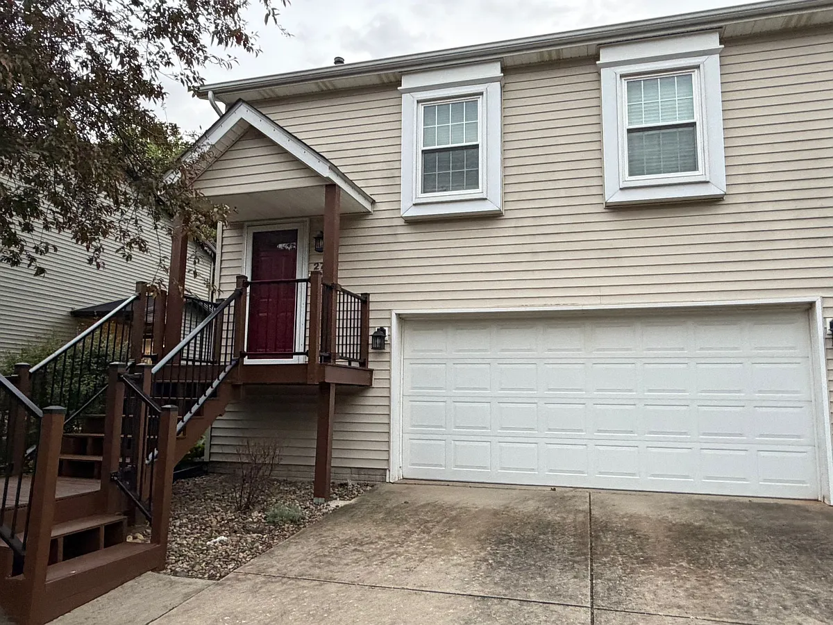 Building Photo - 2739 Arrowhead Dr
