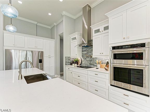 3rd image of 2713 NW 41st Ave