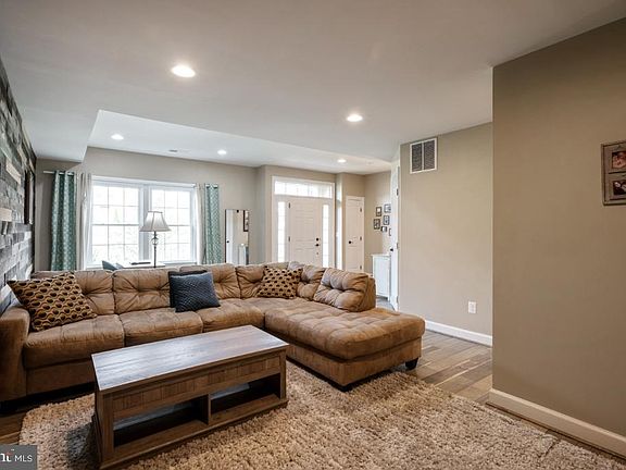 5th image of 13730 Senea Dr
