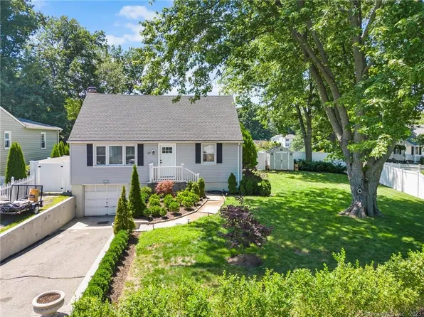 27 Sachem Street, Norwalk, CT 06850