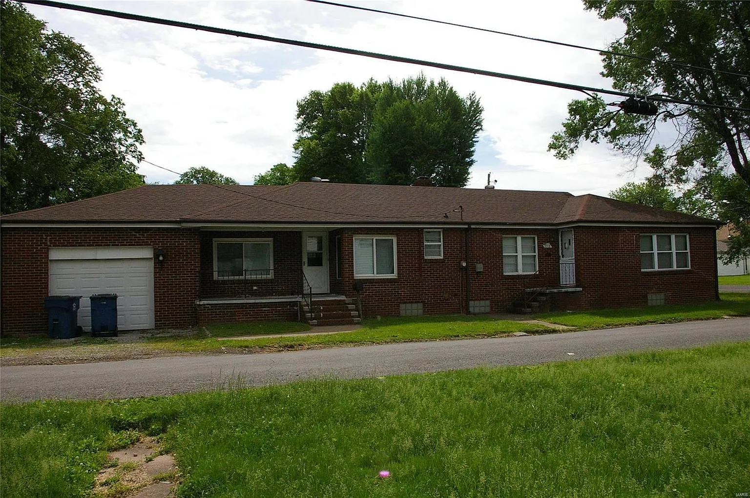 113 W Washington St photo 1