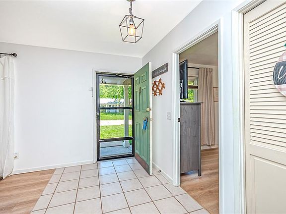 4th image of 4954 Brockwood Dr
