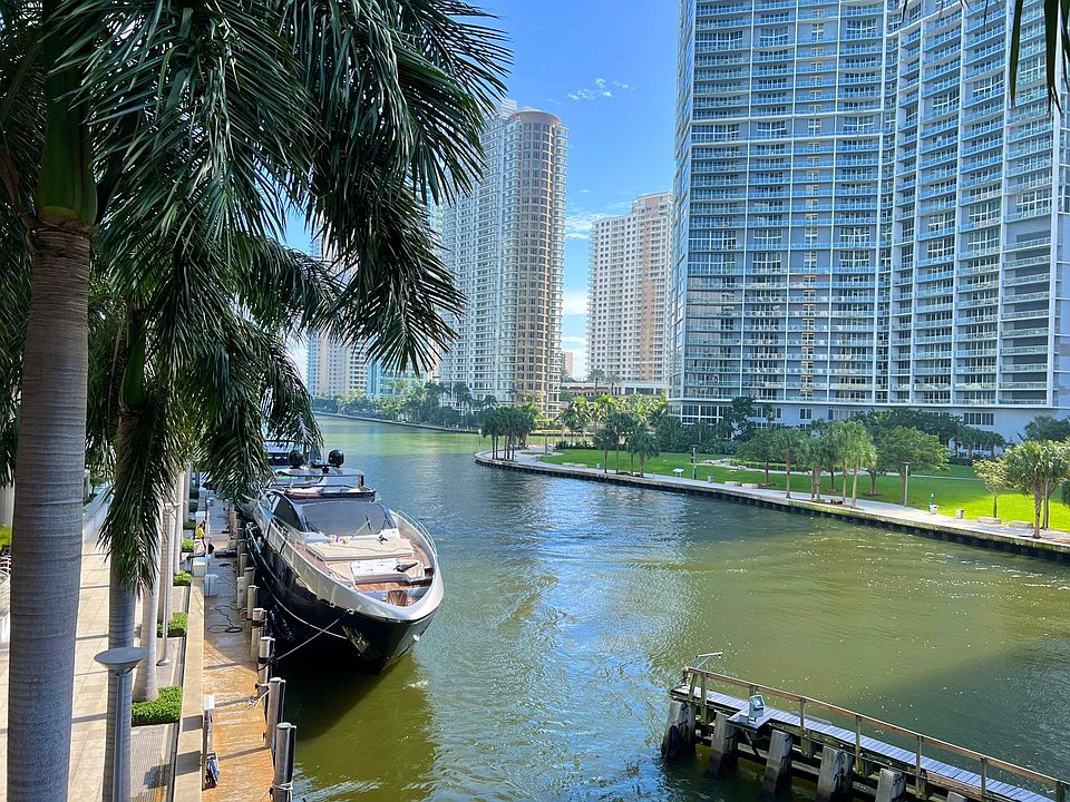 1st image of 485 Brickell Ave #0